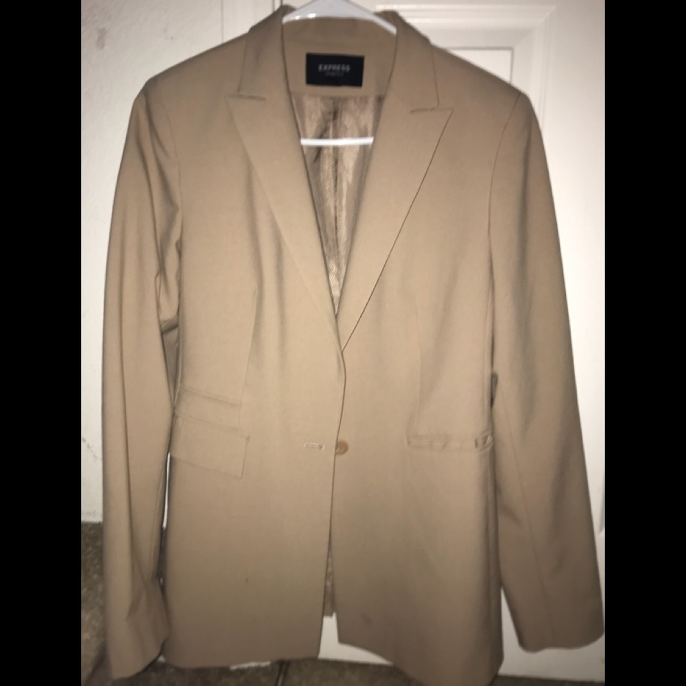 Matching suit jacket size 7/8 & pant is 5/6 short